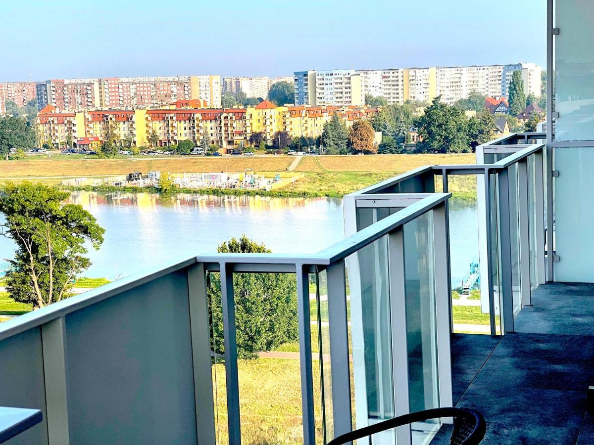 Apartament Z Tarasem I Widokiem Na Odre Вроцлав Екстериор снимка