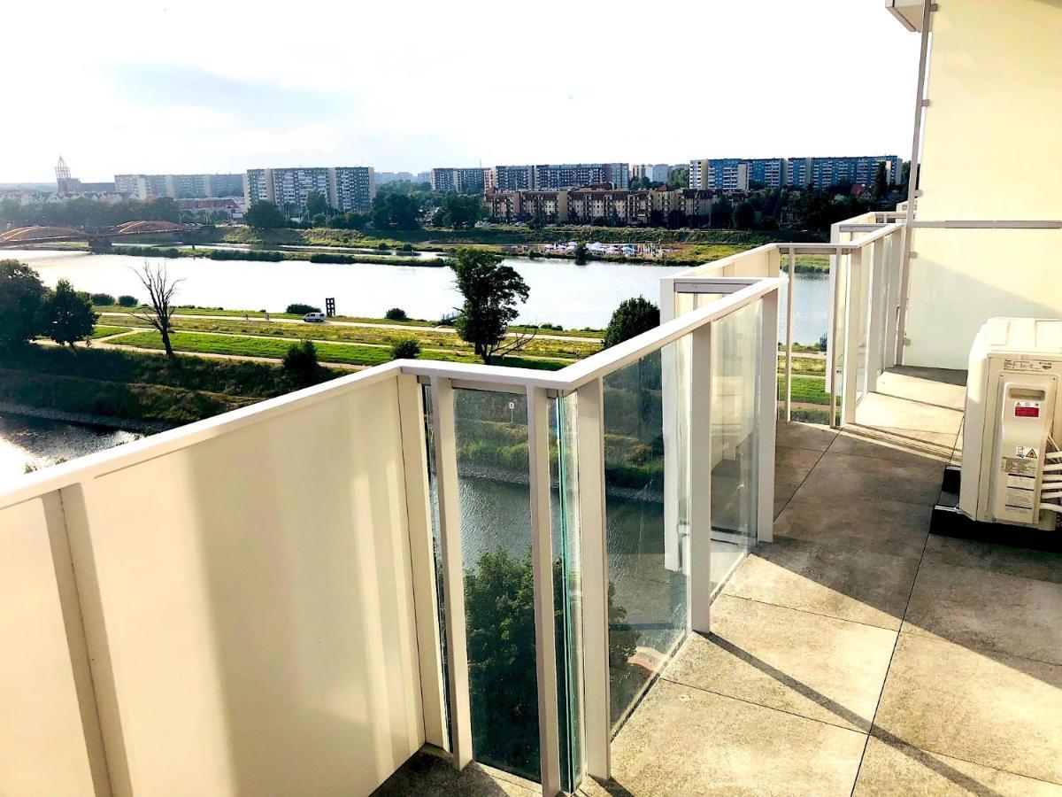 Apartament Z Tarasem I Widokiem Na Odre Вроцлав Екстериор снимка