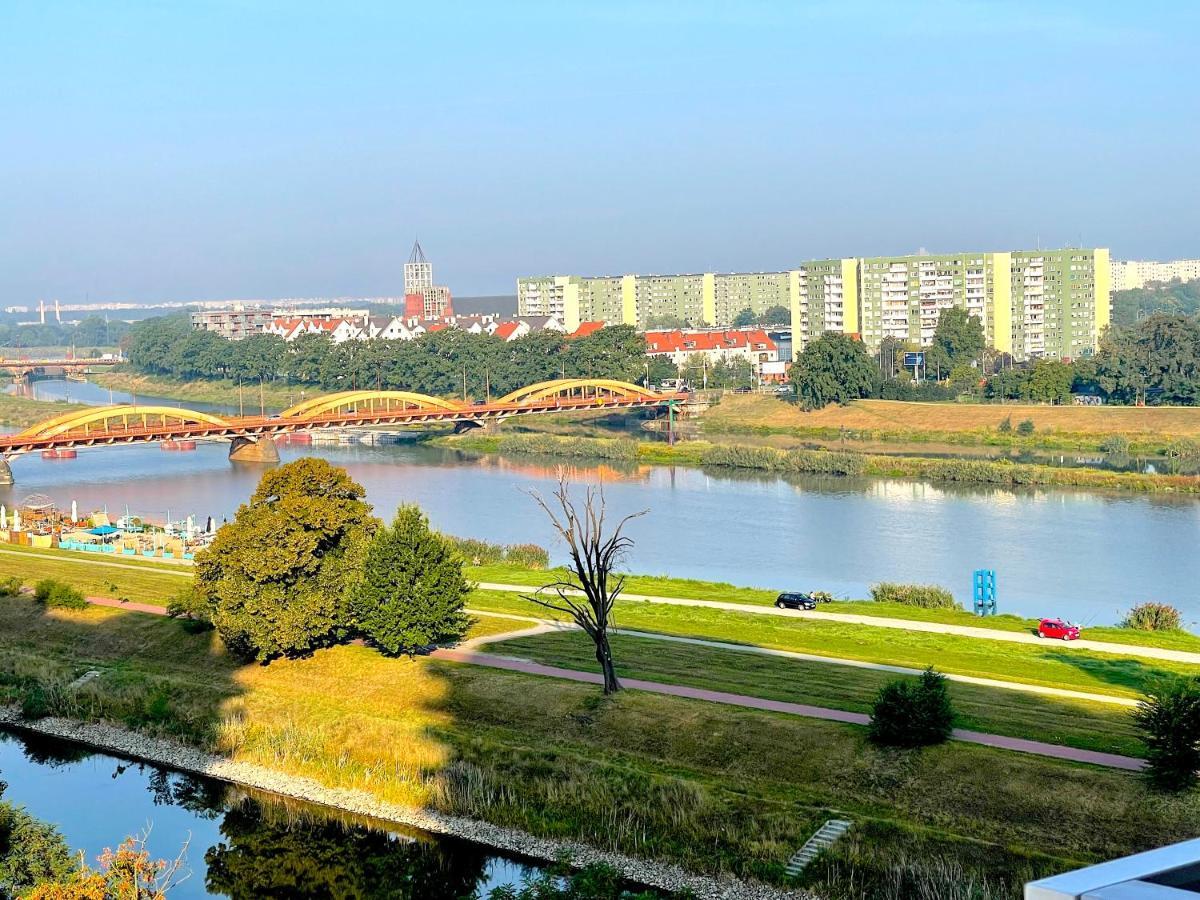 Apartament Z Tarasem I Widokiem Na Odre Вроцлав Екстериор снимка